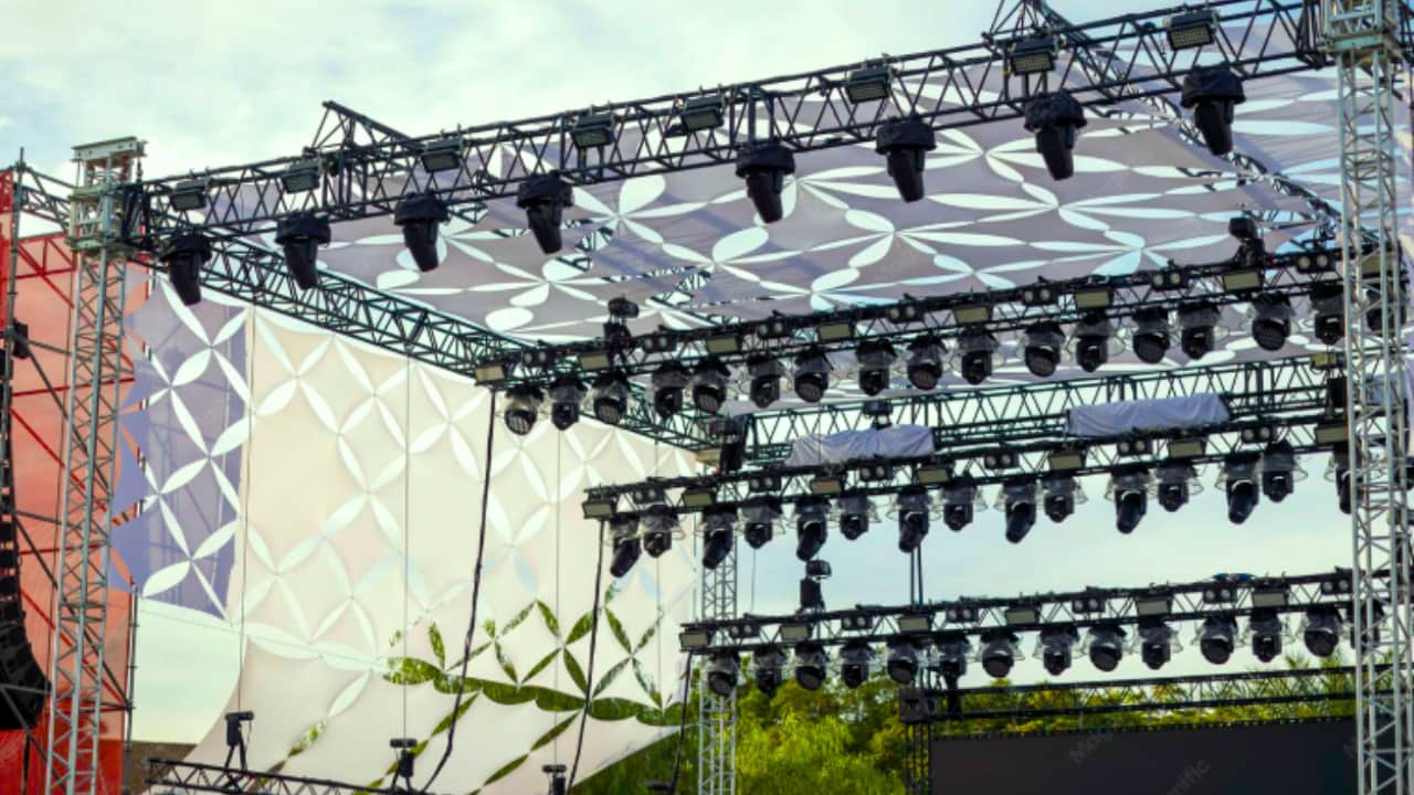 Why Choosing One Event Equipment Rental Partner in Dubai is the Best Move for Your Production